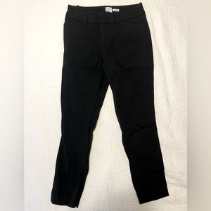 Black mid-rise casual pants